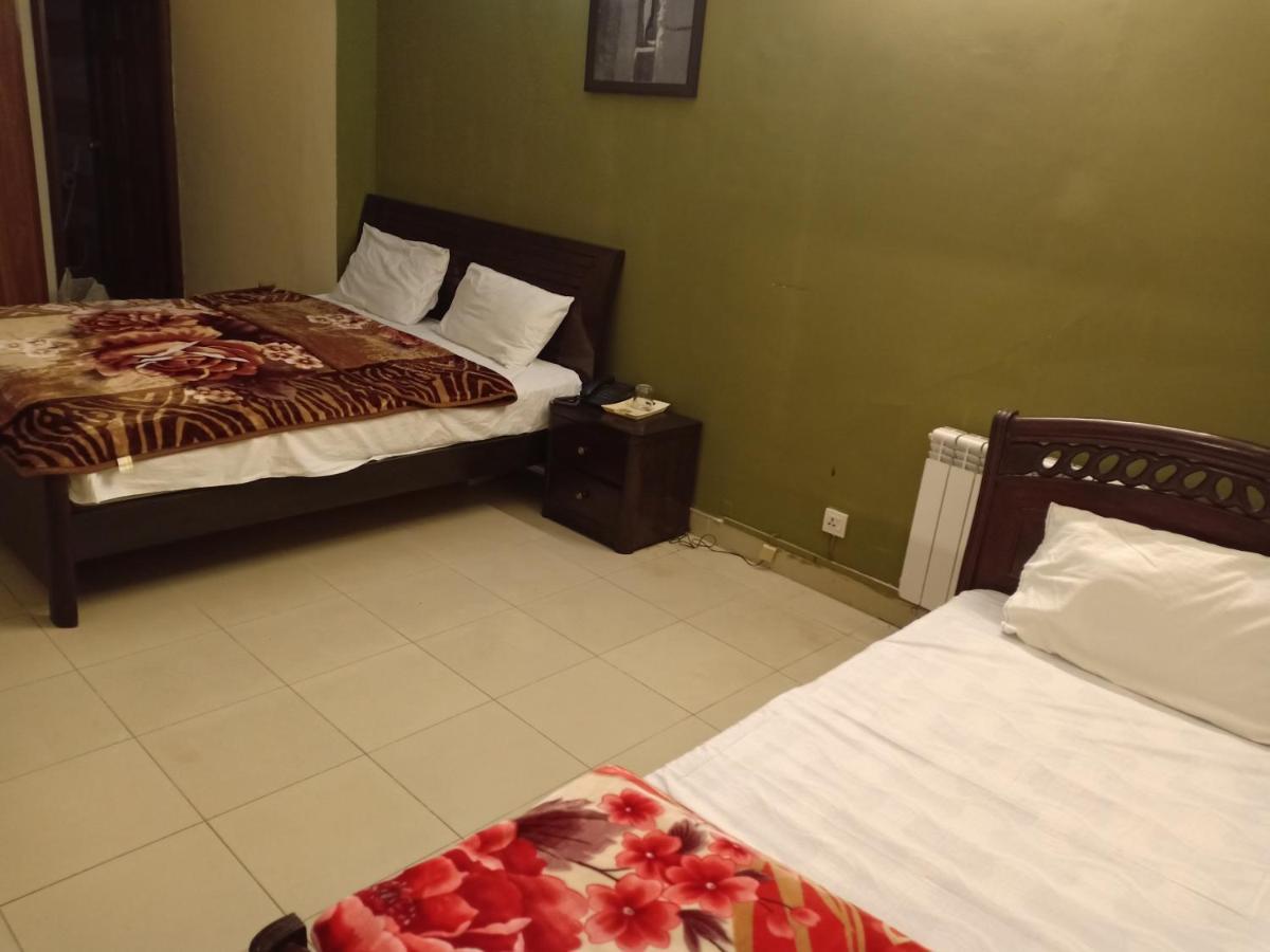 Royal Manor F-10 Bed & Breakfast İslamabad Dış mekan fotoğraf