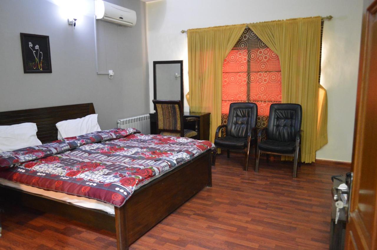 Royal Manor F-10 Bed & Breakfast İslamabad Dış mekan fotoğraf